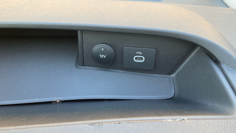 Ford Transit 350 L2 Diesel Fwd 2.0 EcoBlue 130ps H2 Leader Van [DAP]